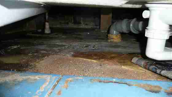 Pohroma z Kladna: zfušované dřevostavbě shnila podlaha i sádrokarton